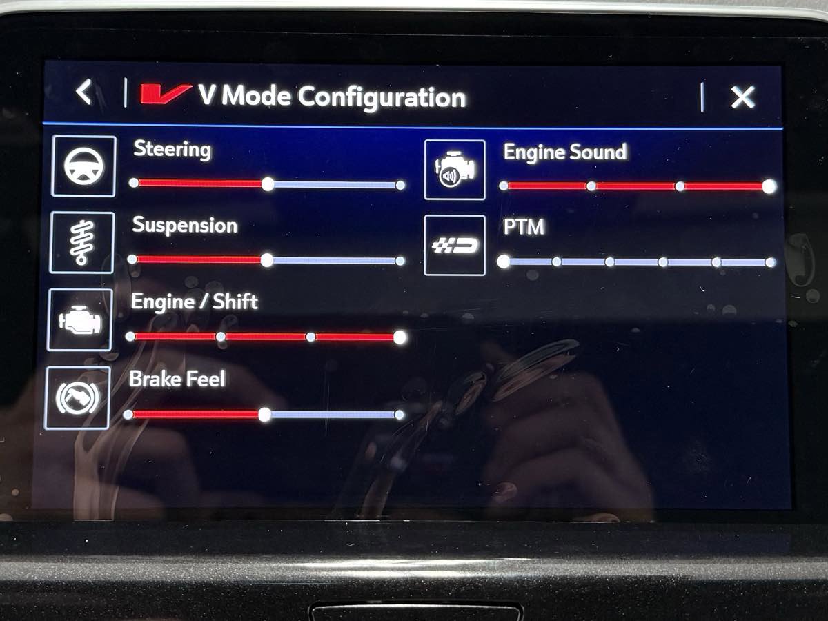 Used 2025 Cadillac CT4 V Blackwing w/ Driver Assist Package image 27