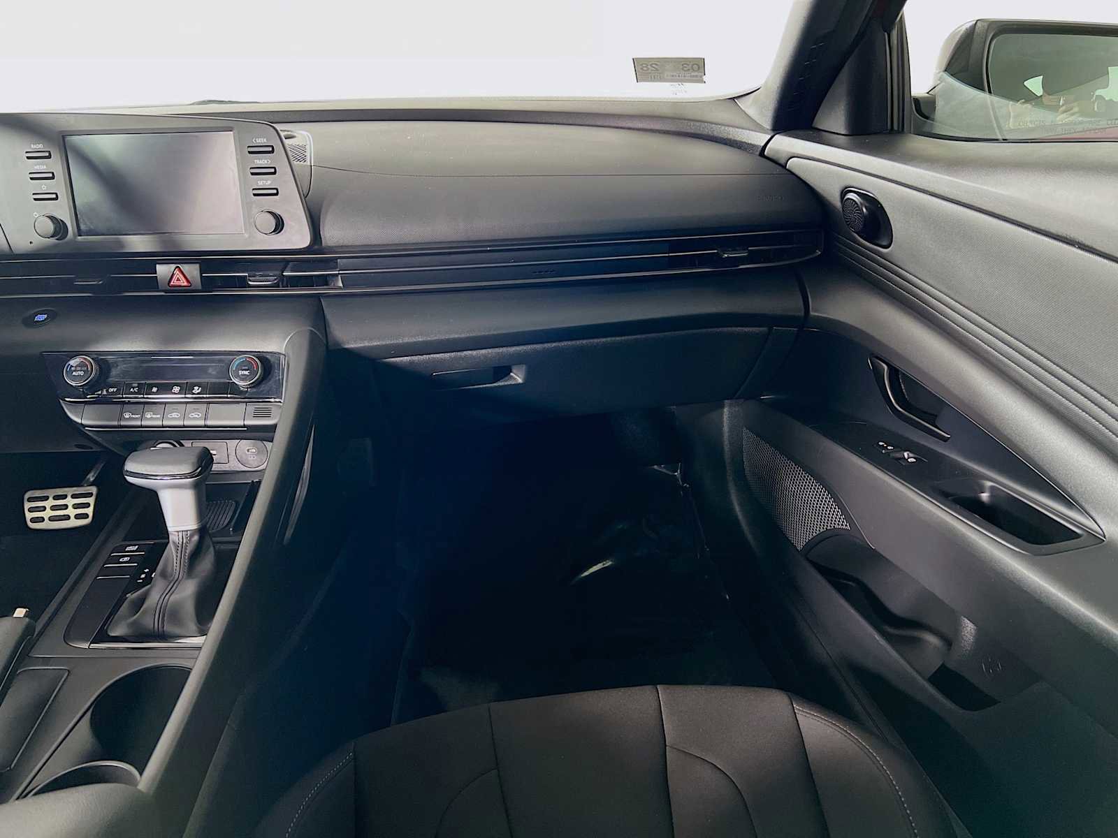 Certified 2025 Hyundai Elantra Sport FWD image 15