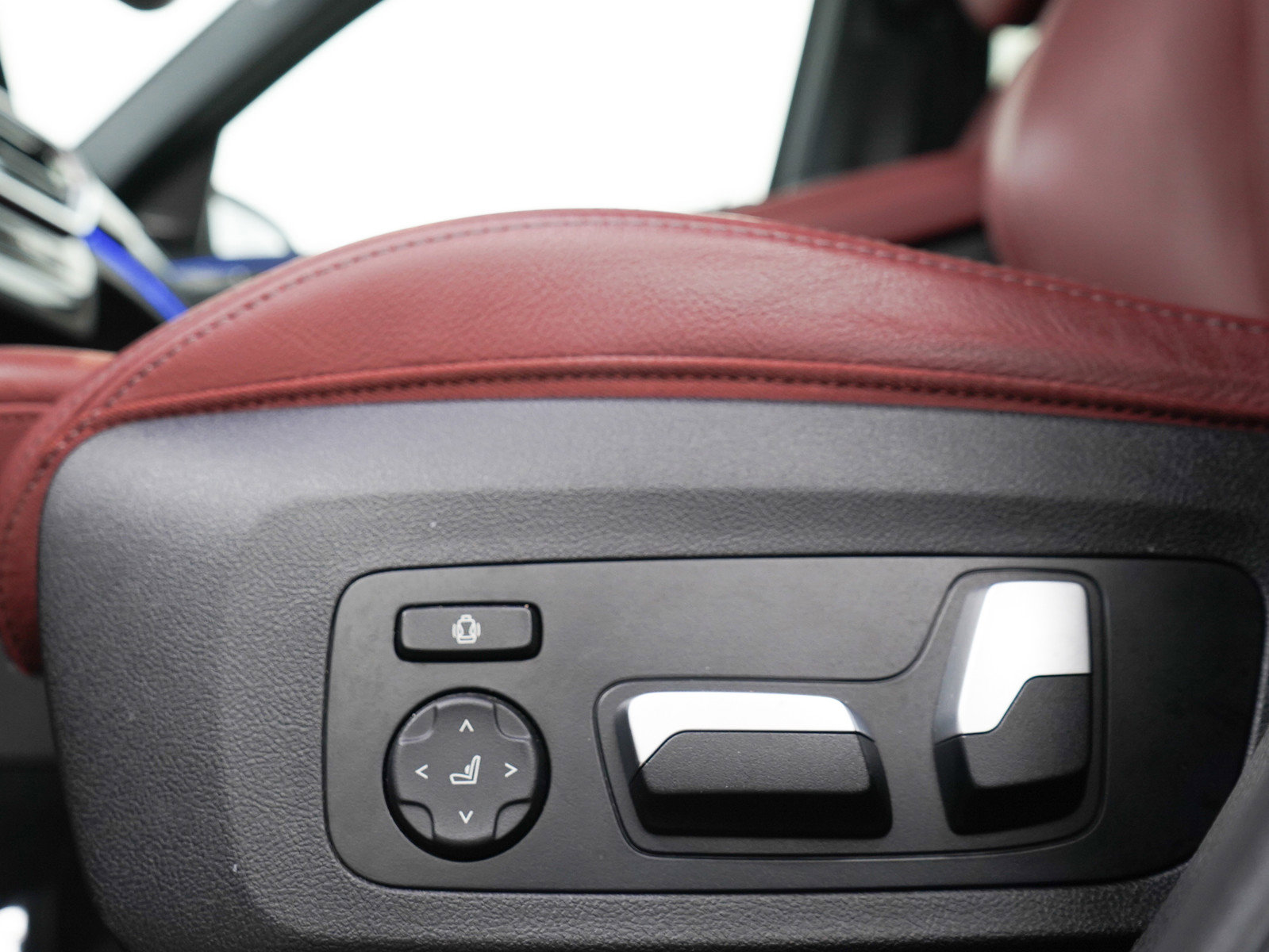 Used 2022 BMW X4 M40i AWD/4WD image 26