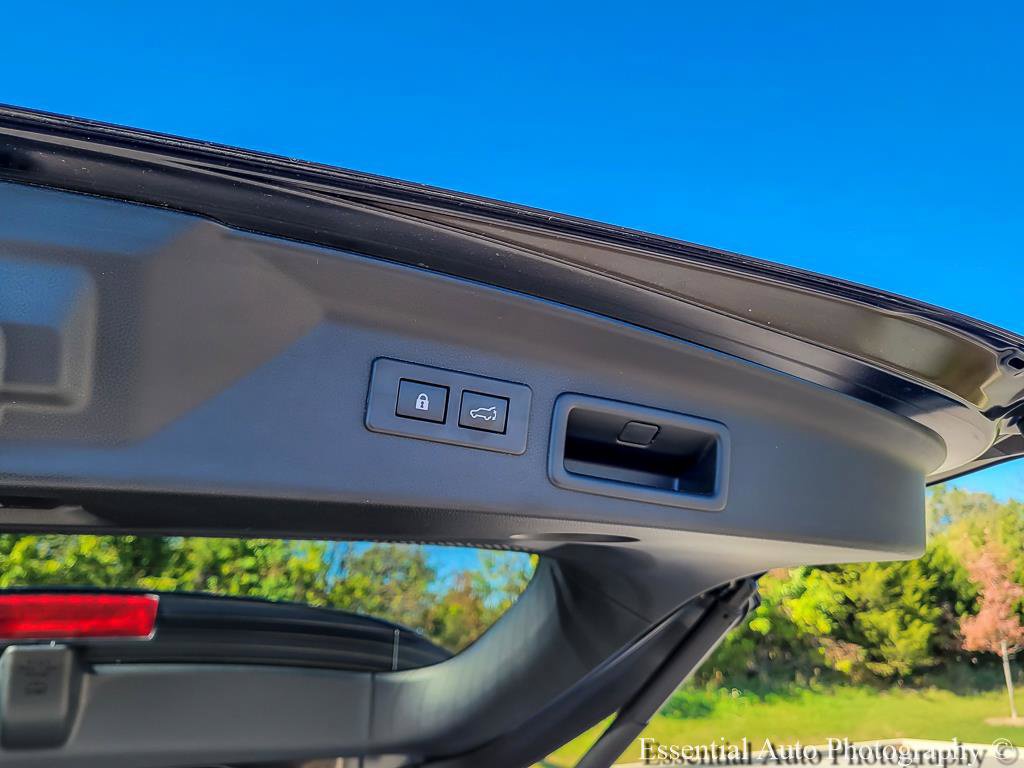 Certified 2025 Subaru Forester Touring AWD/4WD image 29