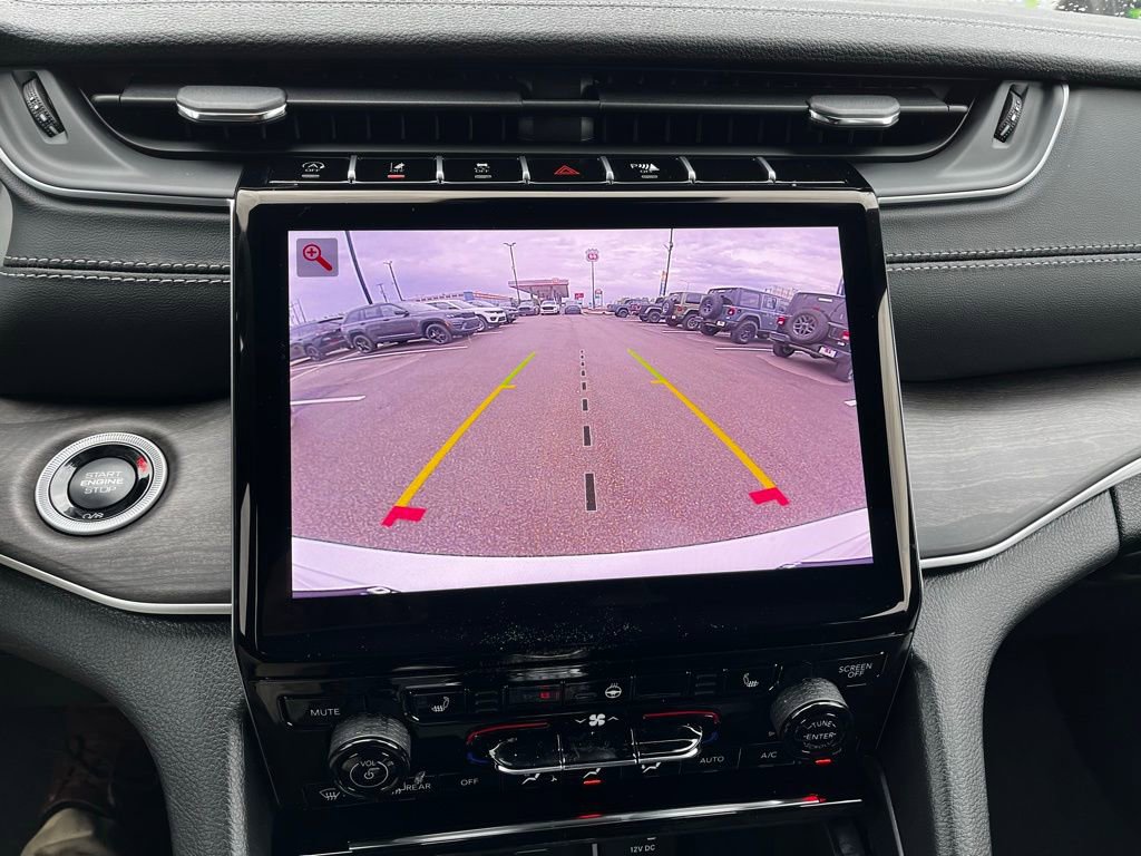 New 2025 Jeep Grand Cherokee Limited image 48