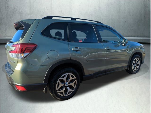 Used 2021 Subaru Forester Premium image 6