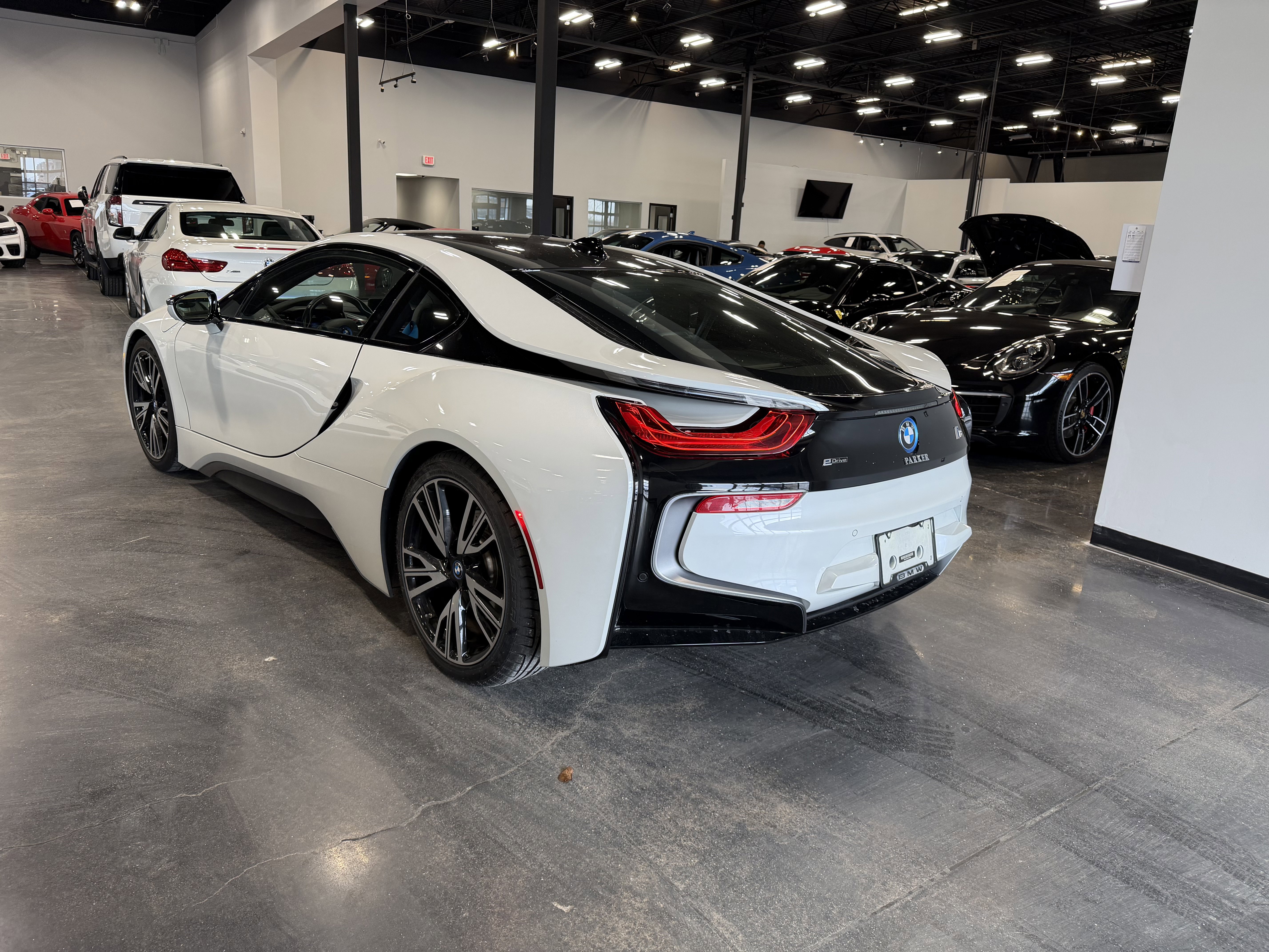 Used 2015 BMW i8 image 3