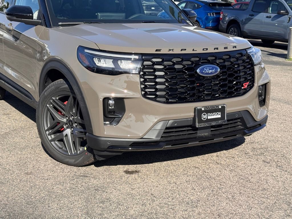 New 2026 Ford Explorer ST w/ Sun And Sound Package image 3
