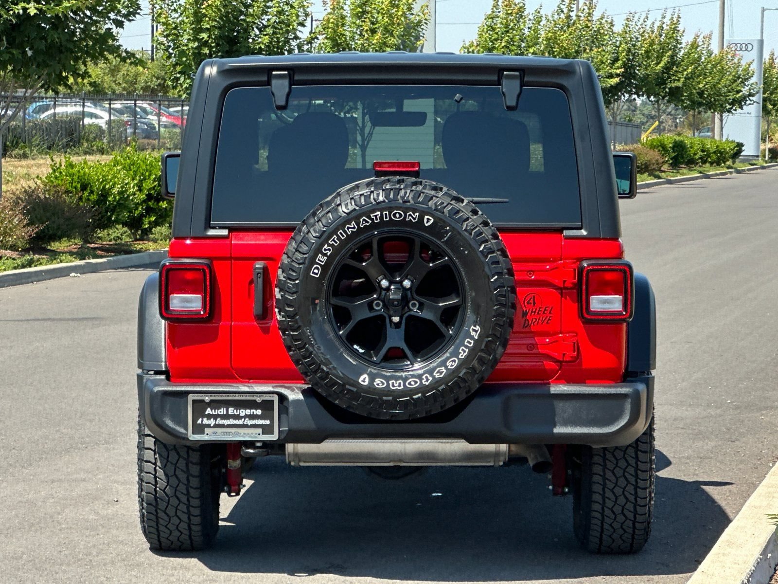 Used 2022 Jeep Wrangler Sport AWD/4WD image 4
