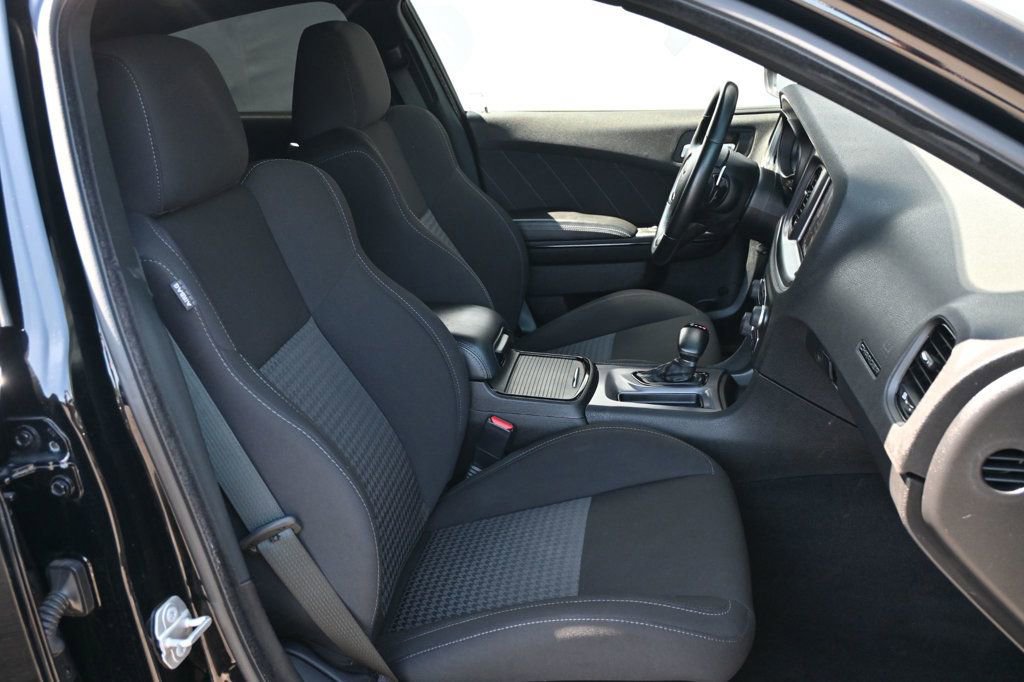 Used 2022 Dodge Charger R/T w/ Performance Handling Group image 12