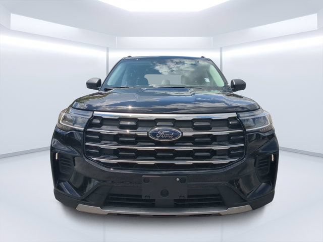 Used 2025 Ford Explorer Active RWD image 8
