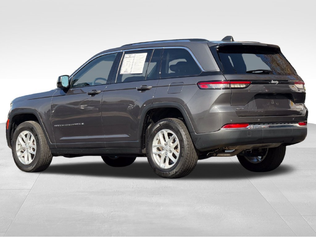 Used 2023 Jeep Grand Cherokee Laredo X AWD/4WD image 5