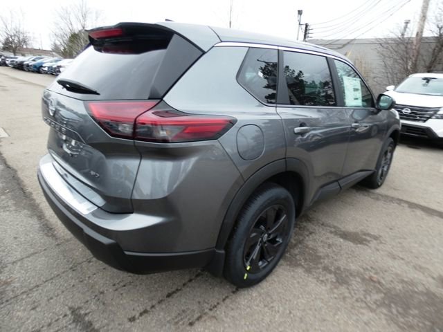 New 2026 Nissan Rogue SV AWD/4WD image 3
