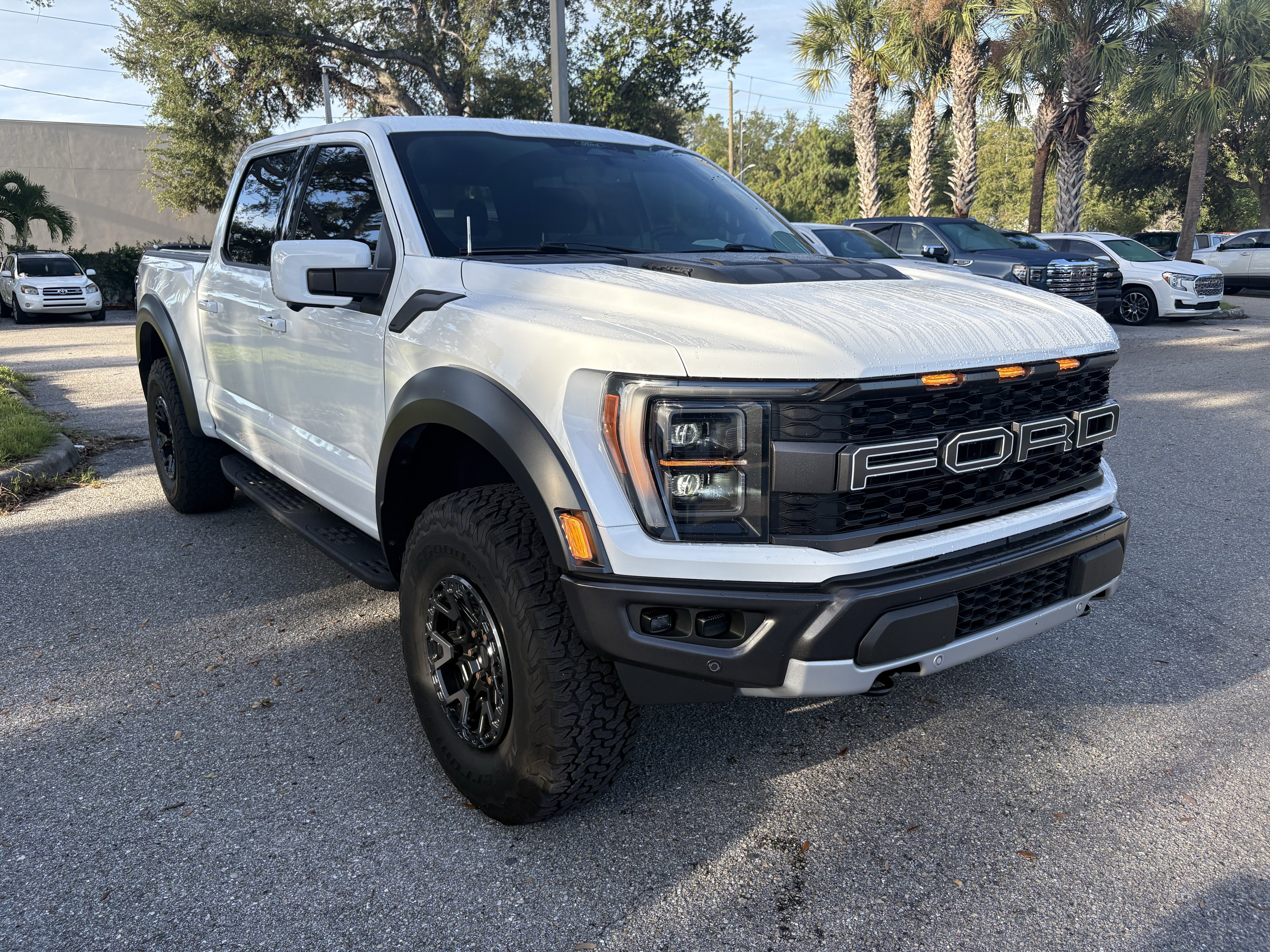 Used 2022 Ford F150 Raptor w/ Equipment Group 801A High AWD/4WD image 1
