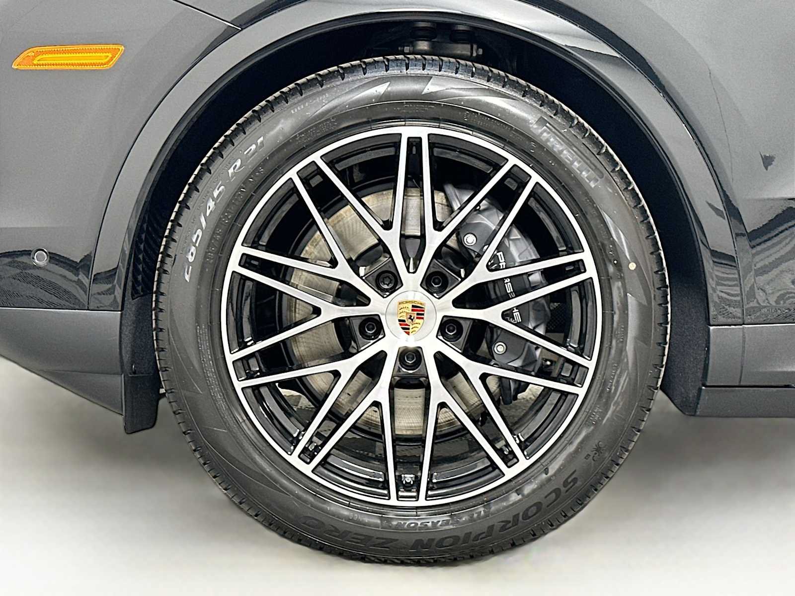 New 2026 Porsche Cayenne AWD/4WD image 31