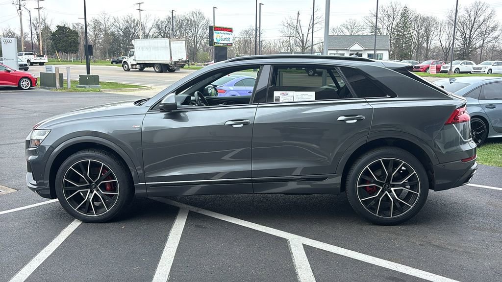 Used 2020 Audi Q8 Premium Plus w/ Premium Plus Package AWD/4WD image 3