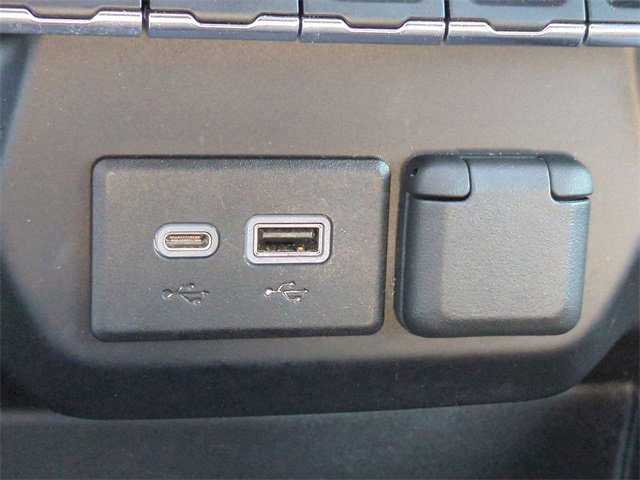 Used 2021 Chevrolet Silverado 1500 LT Trail Boss image 22