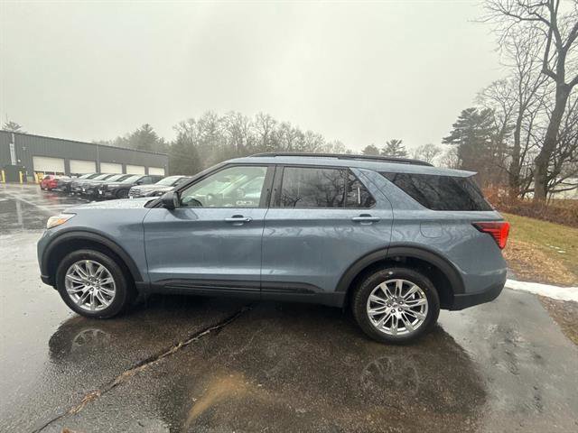 New 2026 Ford Explorer Active w/ Active Comfort Package image 2