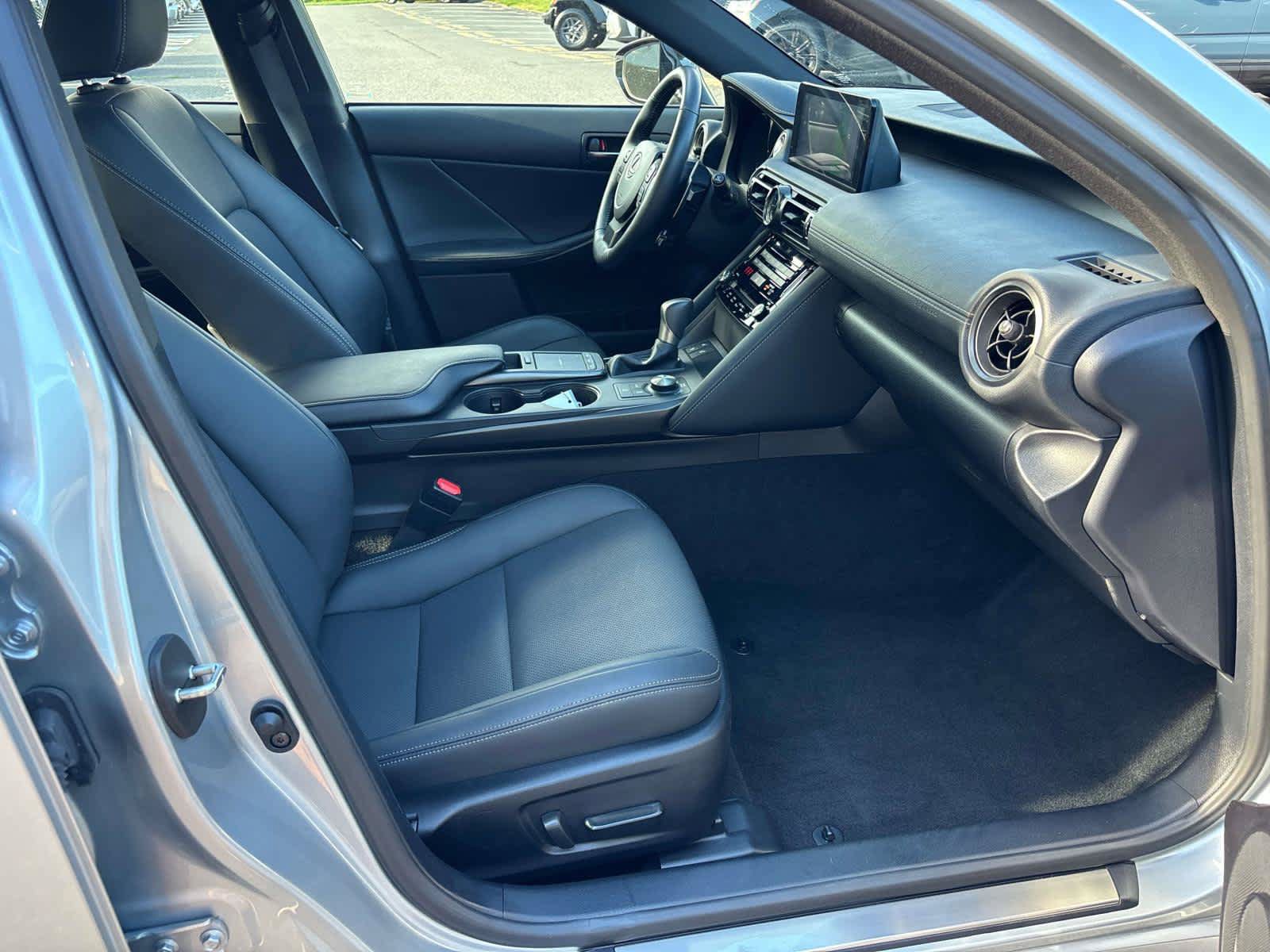 Used 2023 Lexus IS 300 AWD w/ Premium Package image 15