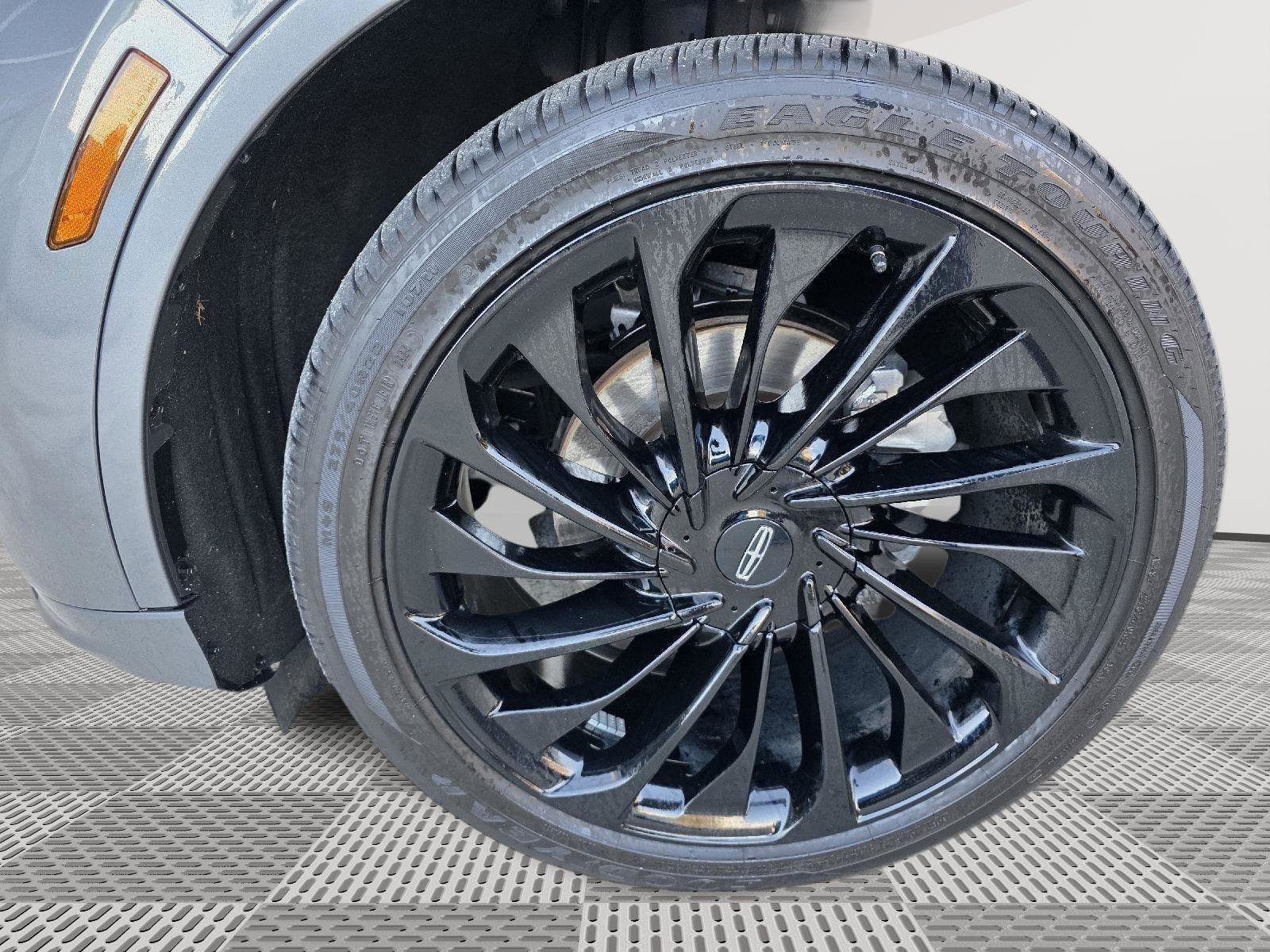 Used 2025 Lincoln Aviator Reserve w/ Equipment Group 201A image 29