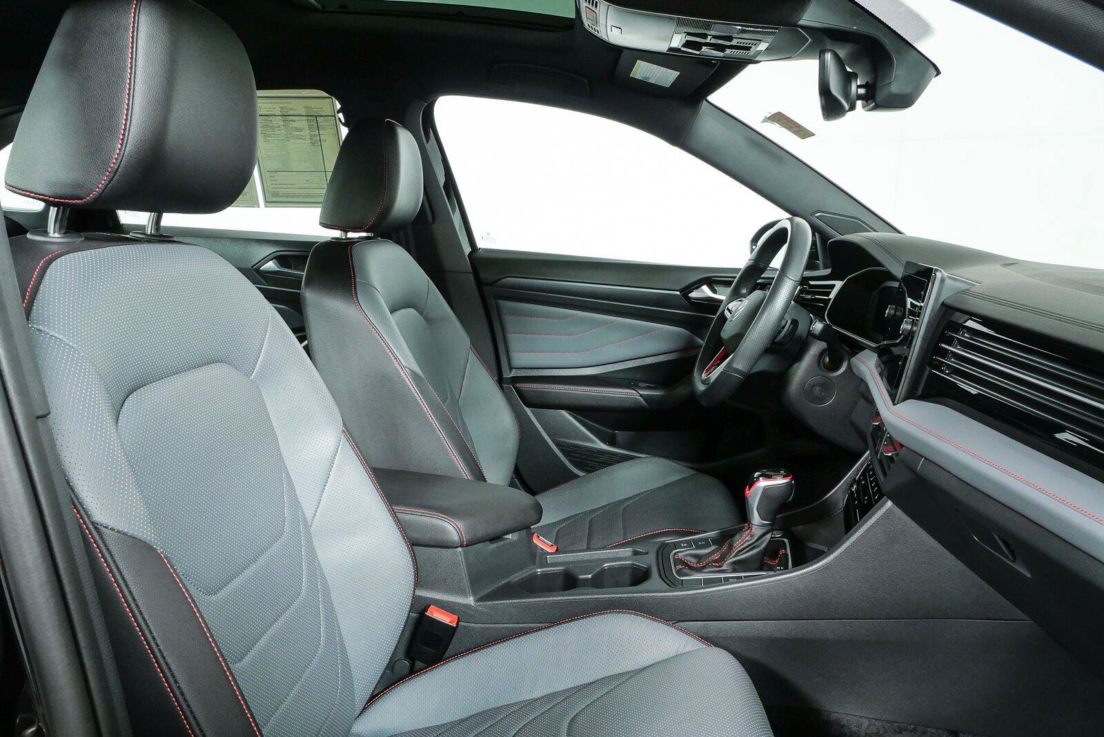Certified 2025 Volkswagen Jetta GLI Autobahn w/ GLI Black Package FWD image 22
