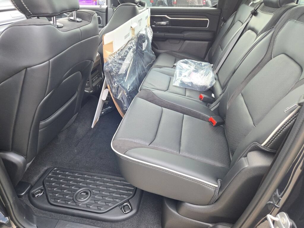 New 2027 RAM 1500 Laramie w/ Advanced Safety Group II AWD/4WD image 16