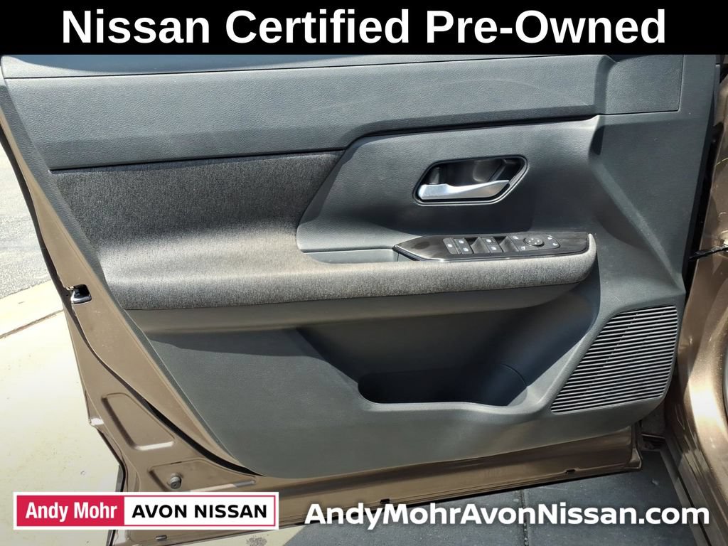 Certified 2025 Nissan Kicks SV AWD/4WD image 13
