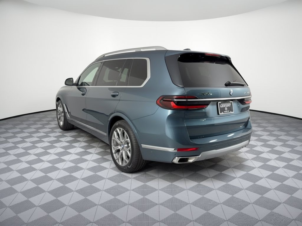 Certified 2026 BMW X7 xDrive40i AWD/4WD image 3