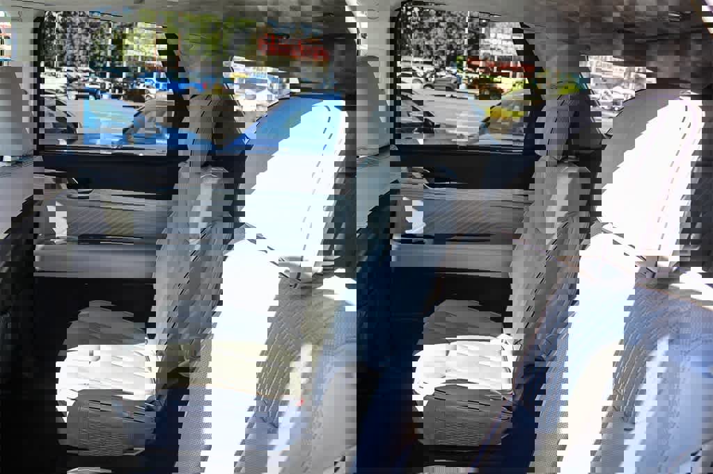 Used 2023 Hyundai Palisade Calligraphy w/ Cargo Package image 22