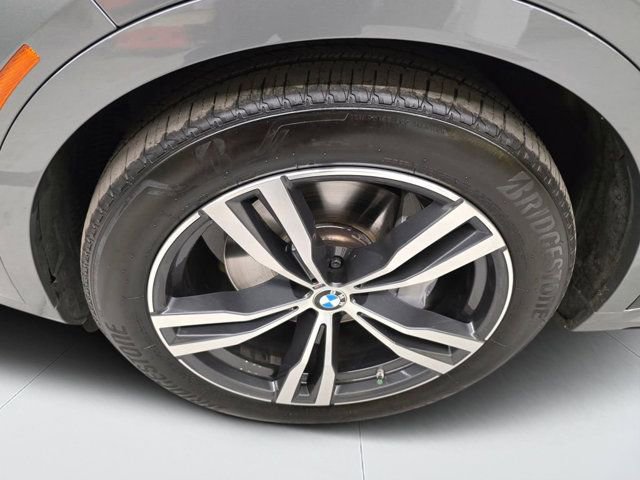 Used 2023 BMW X7 xDrive40i w/ Executive Package image 10