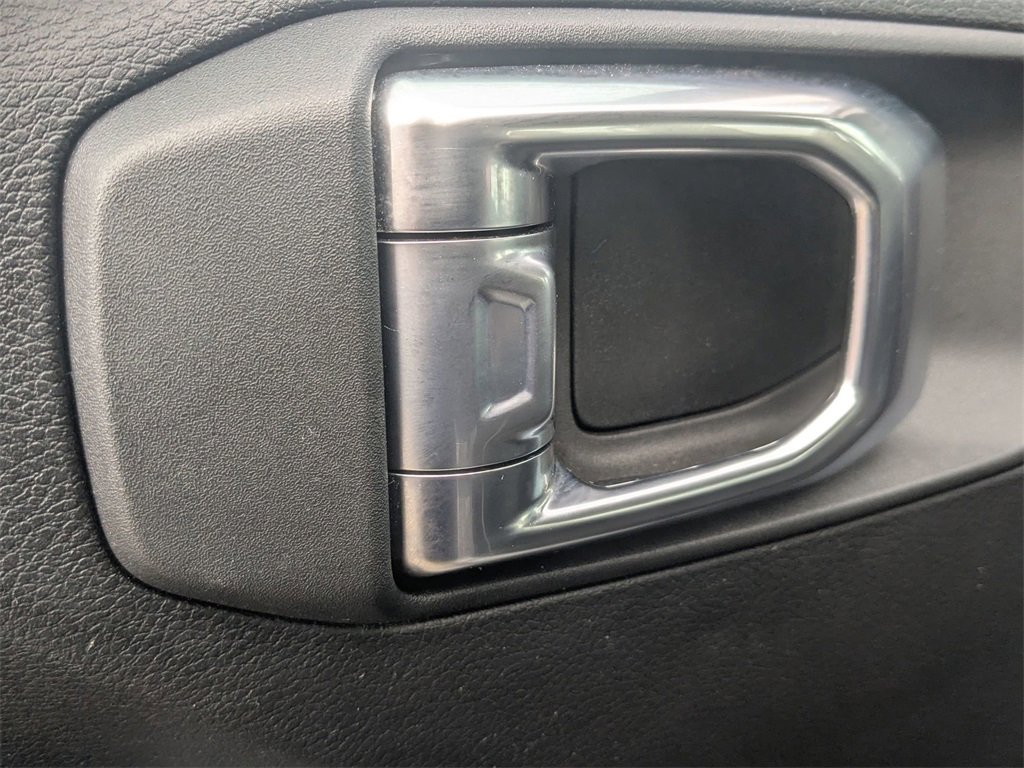 Used 2023 Jeep Gladiator Sport w/ Trailer Tow Package image 15