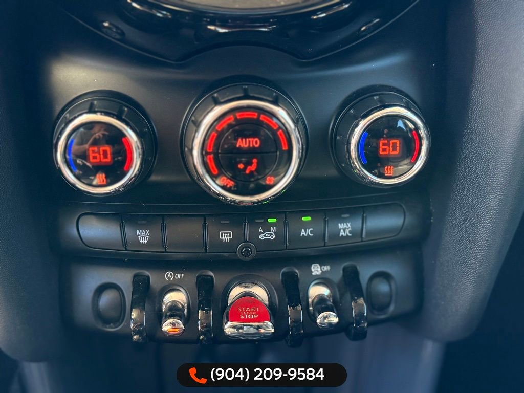 Used 2015 MINI Cooper 4-Door Hardtop image 14