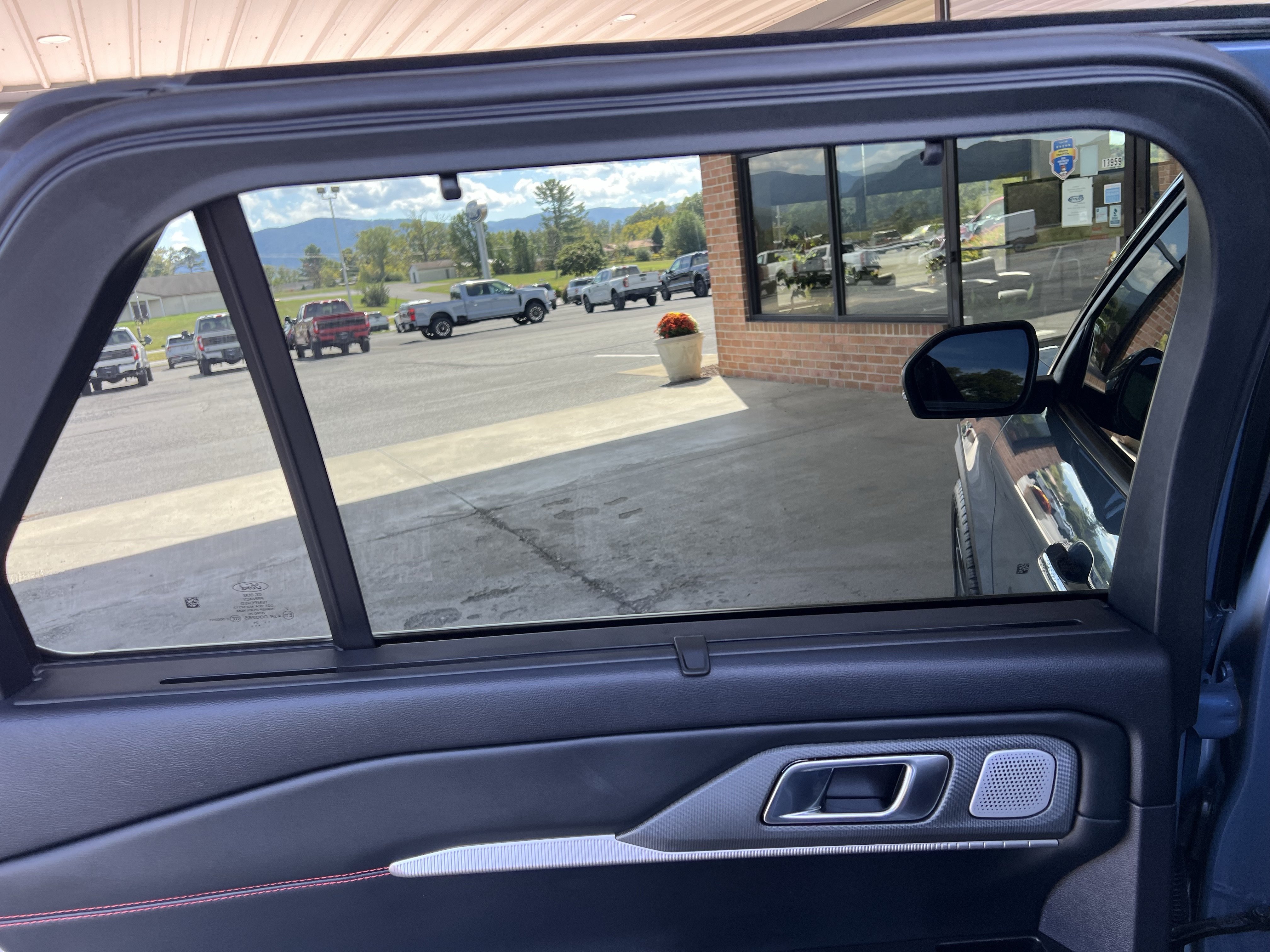 Used 2025 Ford Explorer ST AWD/4WD image 56