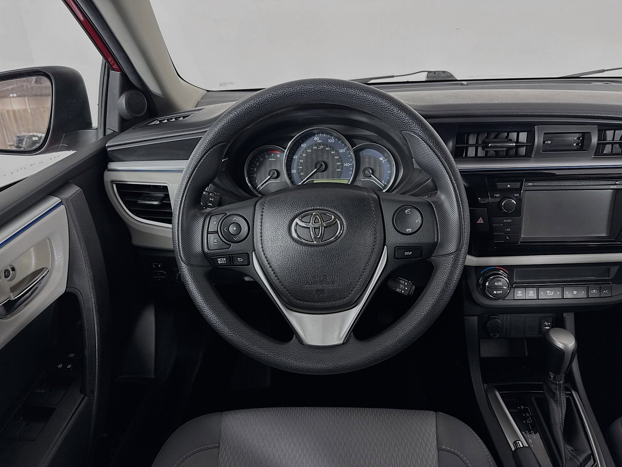 Used 2014 Toyota Corolla L image 20