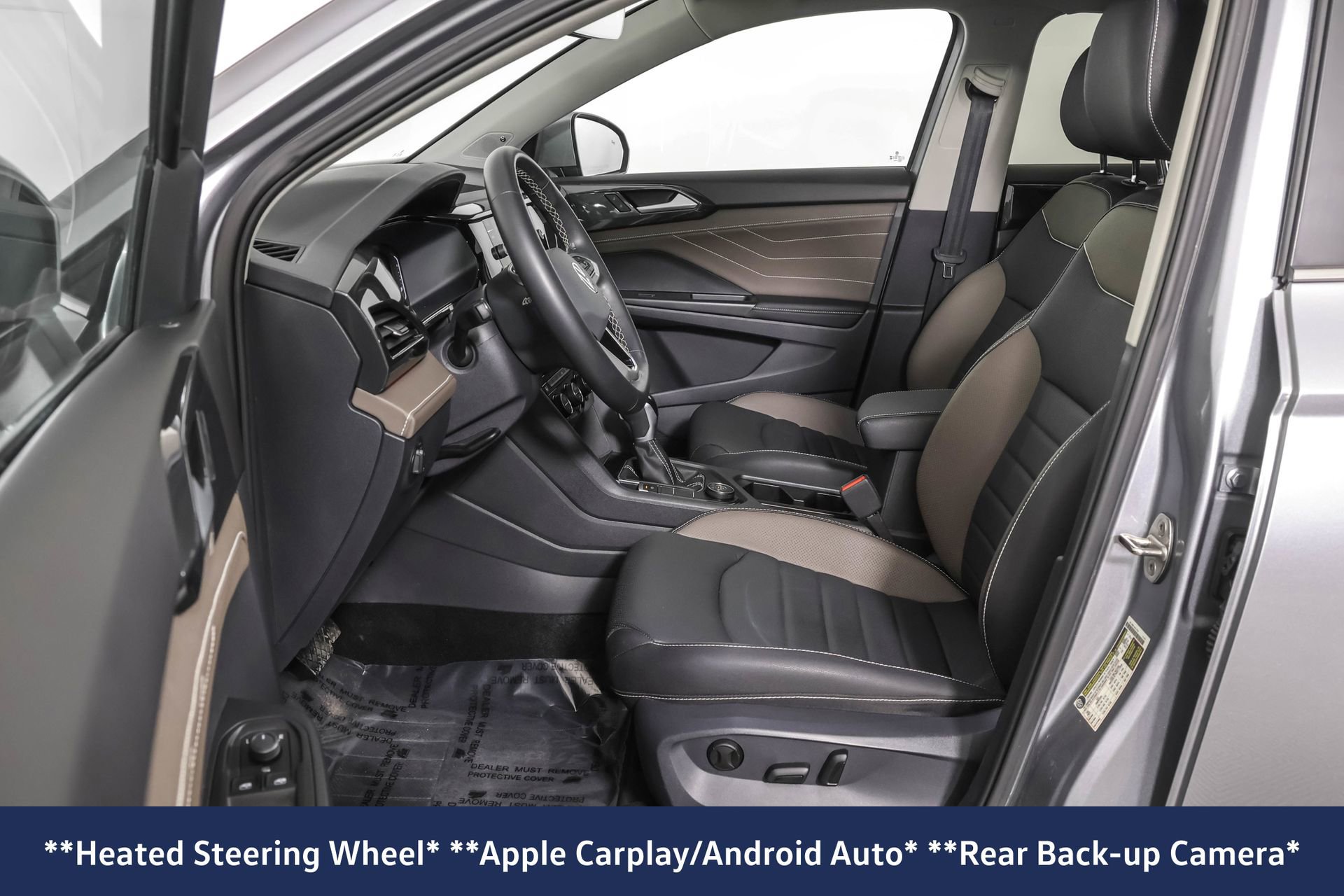 Certified 2024 Volkswagen Taos SEL image 6