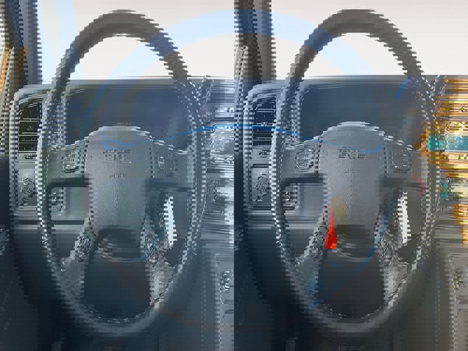 Used 2006 GMC Sierra 1500 SLT w/ Onstar Plus Package image 16