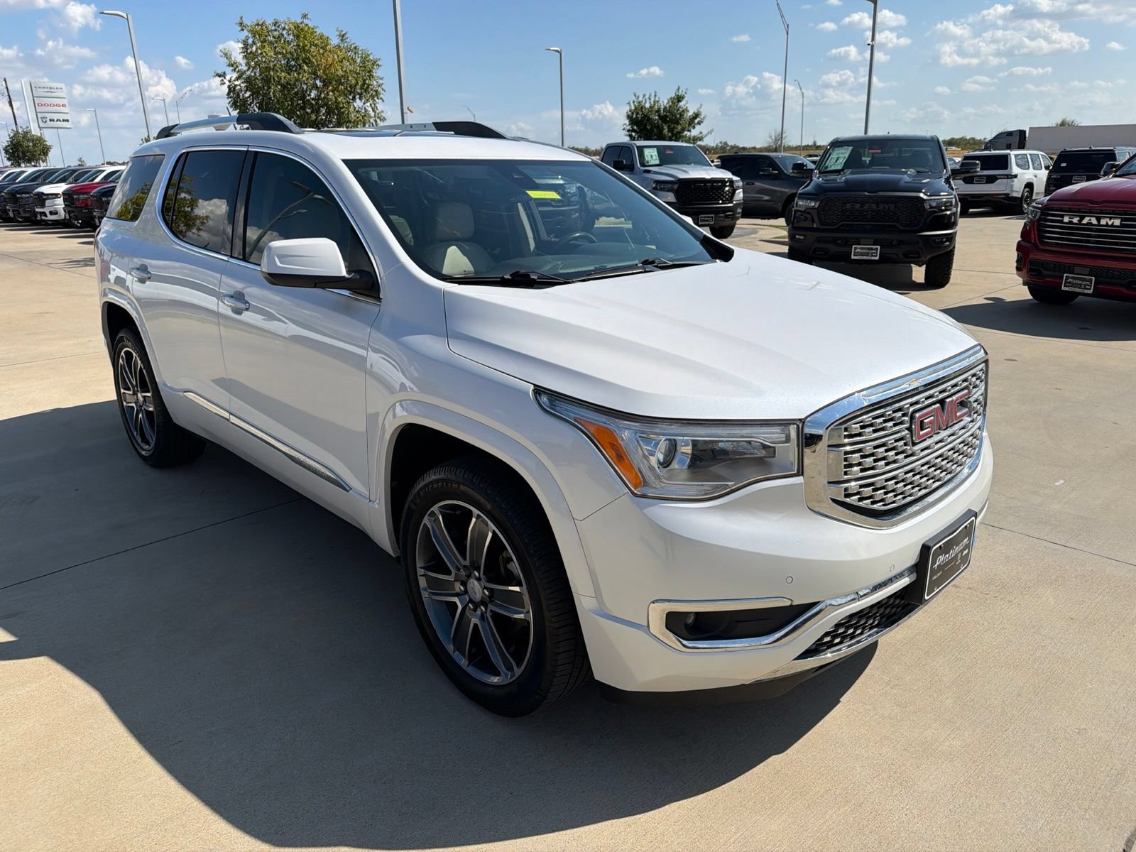 Used 2019 GMC Acadia Denali FWD image 7