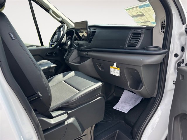 New 2025 Ford Transit 250 148 Medium Roof image 10