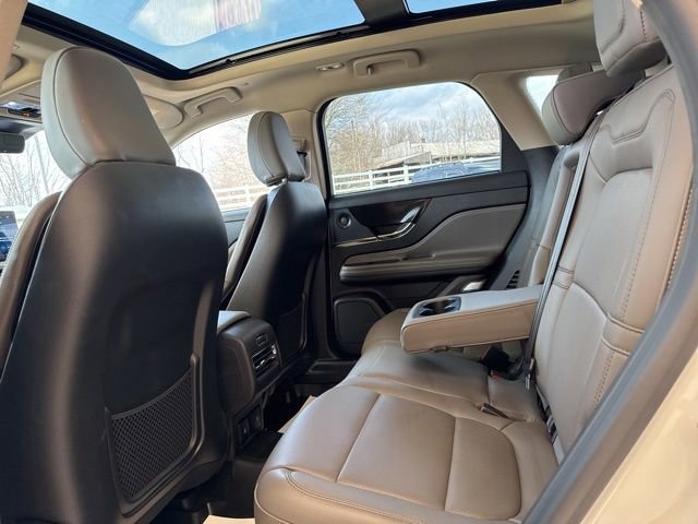 Used 2025 Lincoln Corsair Reserve w/ Equipment Group 202A image 33