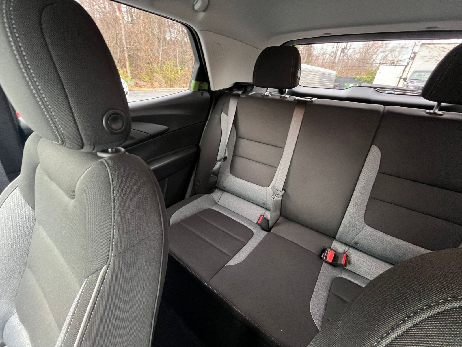 Used 2025 Chevrolet TrailBlazer LT image 33