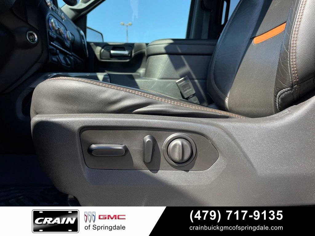 Used 2020 GMC Sierra 1500 AT4 w/ AT4 Premium Package AWD/4WD image 11
