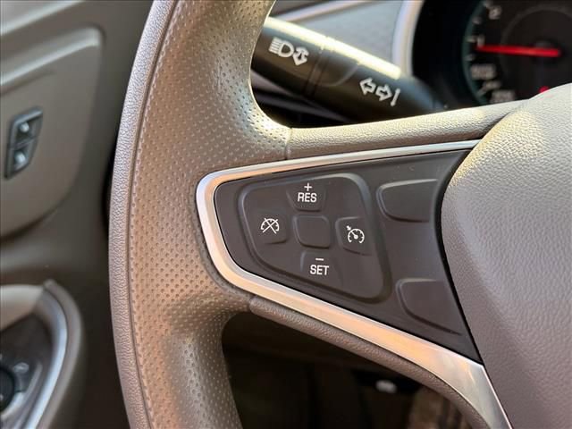 Used 2022 Chevrolet Malibu LT image 13