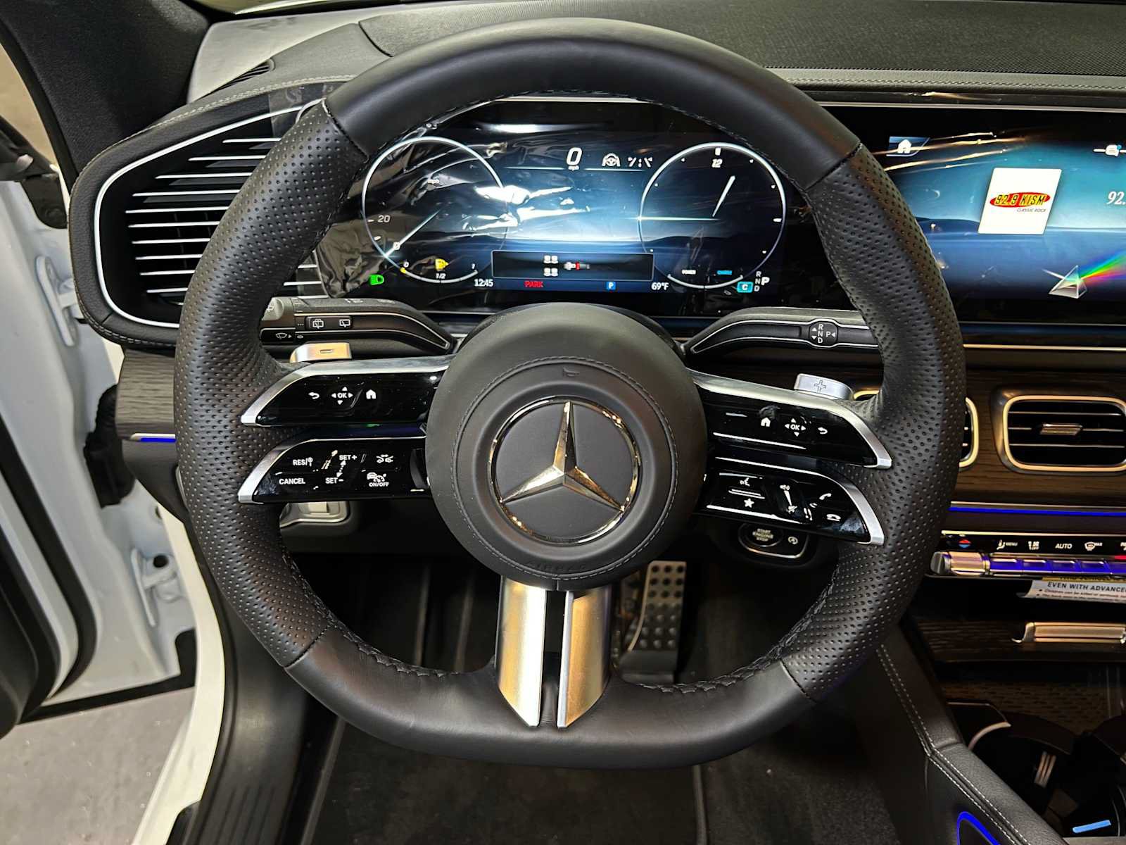 New 2026 Mercedes-Benz GLS 450 4MATIC image 28