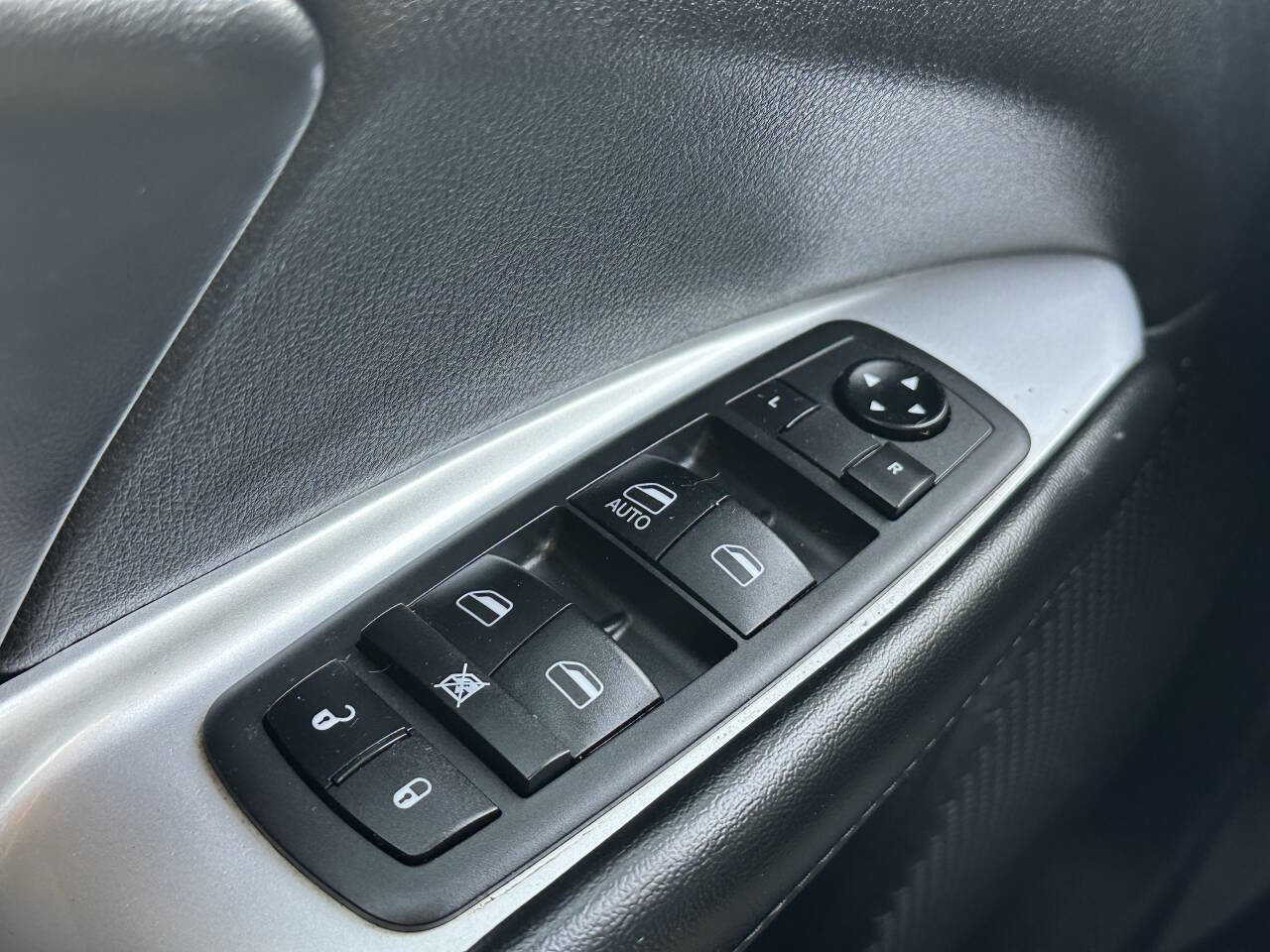 Used 2020 Dodge Journey SE FWD image 14