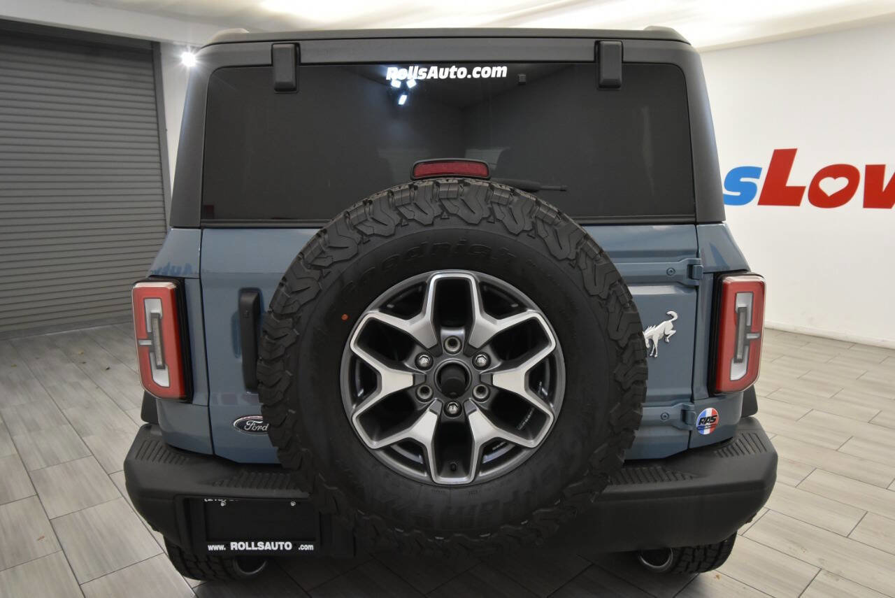 Used 2022 Ford Bronco Badlands image 4