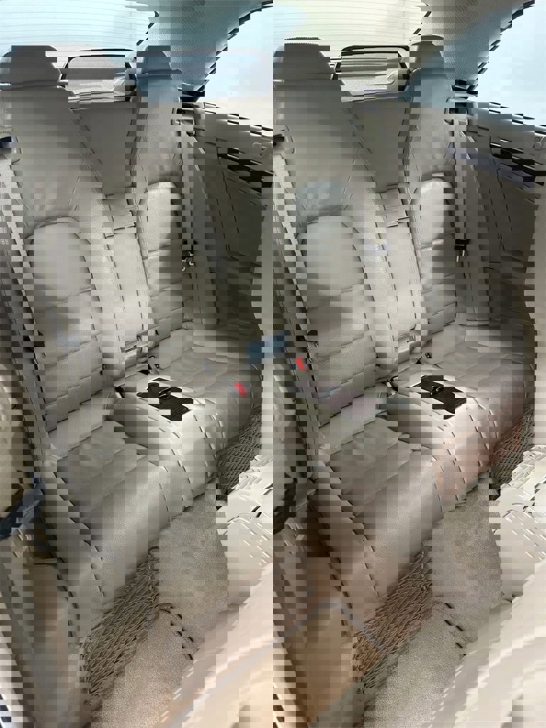 Used 2011 Mercedes-Benz E 350 Cabriolet image 28