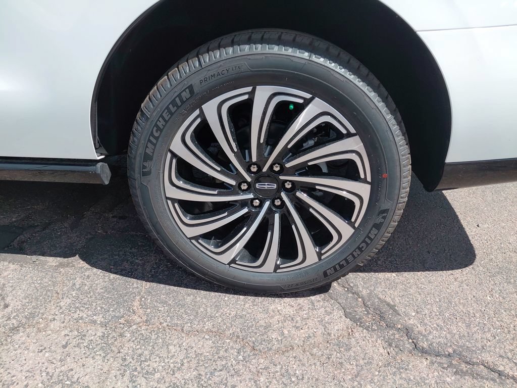 New 2026 Lincoln Navigator Black Label AWD/4WD image 5