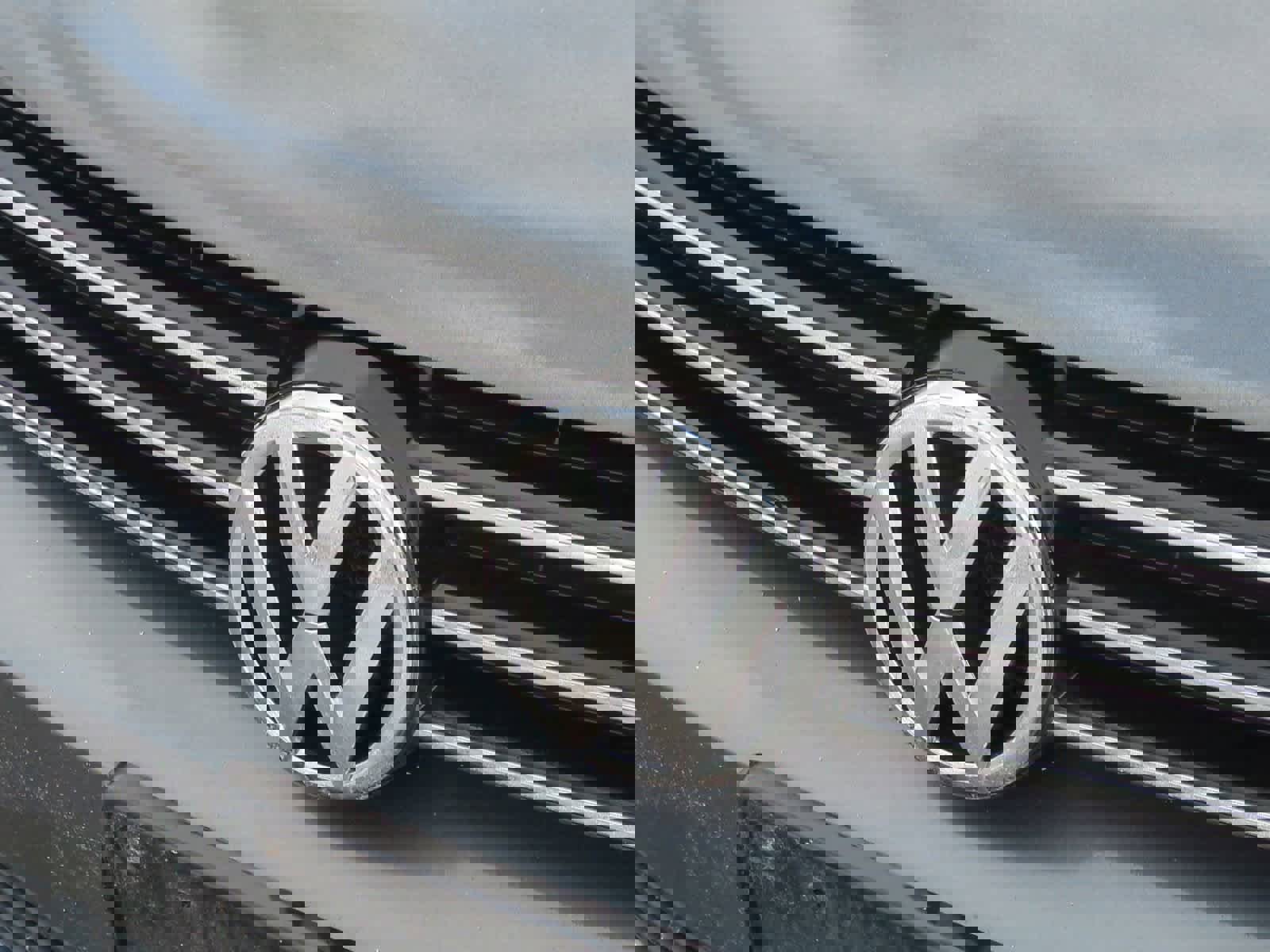 Used 2013 Volkswagen Eos Executive image 12