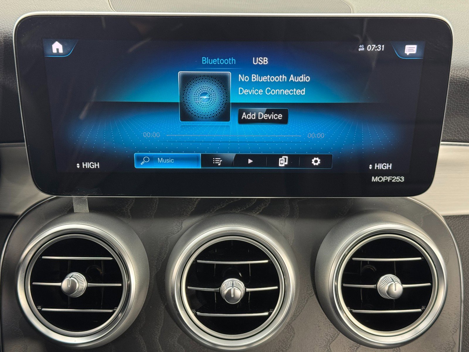 Used 2021 Mercedes-Benz GLC 300 image 25