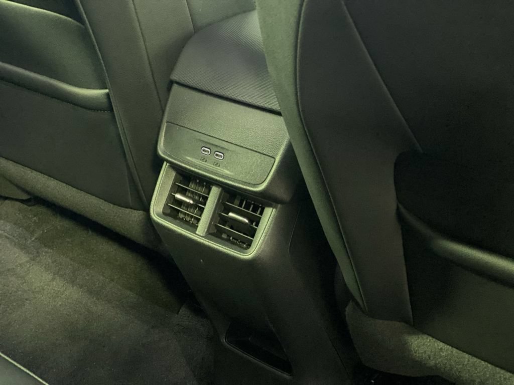 Used 2025 Chevrolet Equinox LT w/ Convenience Package II FWD image 27