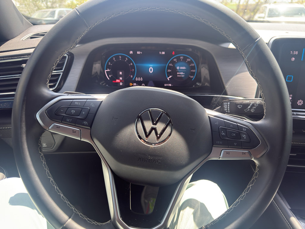 Used 2024 Volkswagen Atlas Cross Sport SE FWD image 15