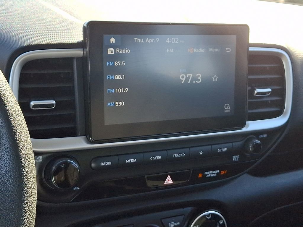 Used 2022 Hyundai Venue SE w/ Cargo Package image 16