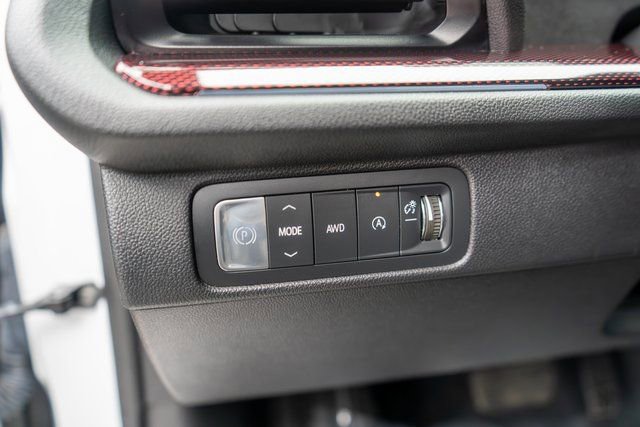 Used 2024 Chevrolet Traverse Z71 w/ Enhanced Driving Package image 22