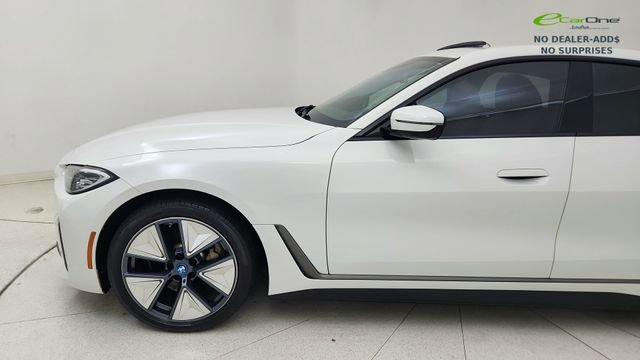 Used 2023 BMW i4 eDrive35 RWD image 9
